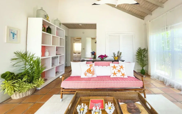 Ultra-Luxury Escape: New Beachfront Villa