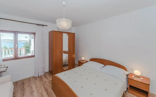 Nice Home in Kustici With Wifi and 3 Bedrooms
