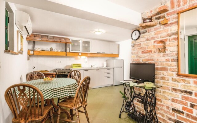 Amazing Home in Lovran With Wifi and 1 Bedrooms