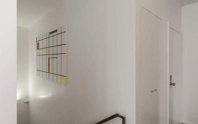 Olala Fine Arts Studios
