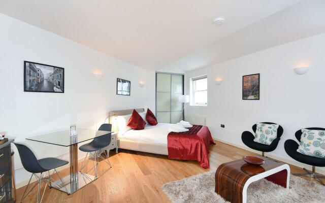 Duplex Studio Apartment In Kensington