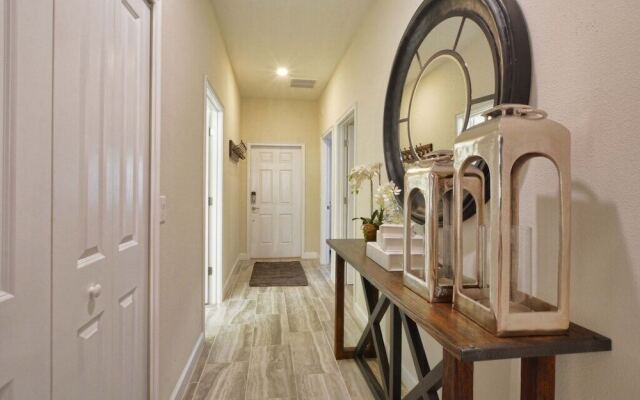 Storey Lake-5 Bedroom Townhome W/spashpool-1613st Townhouse