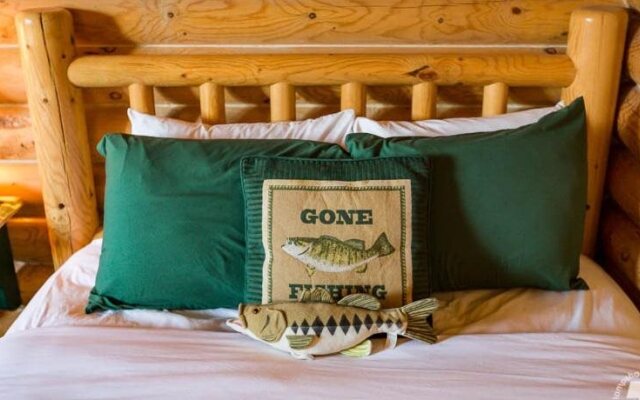 Cabin Creek Inn