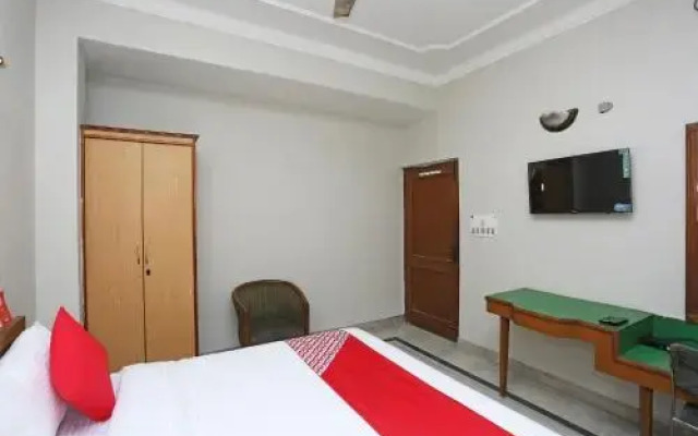 Hotel Park by OYO Rooms