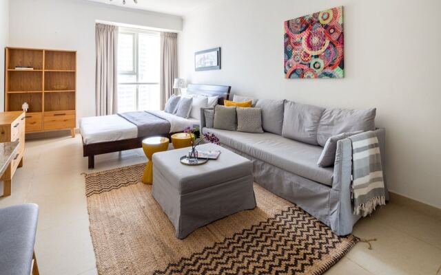 Prime Studio With Scenic Water Views in Jlt!