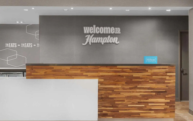 Hampton Inn & Suites by Hilton Orangeville, ON