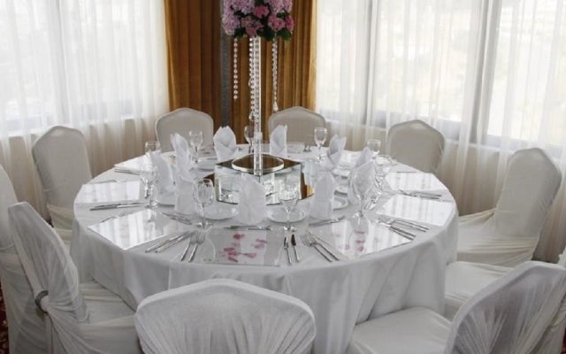 Asrin Park & Spa Convention Center