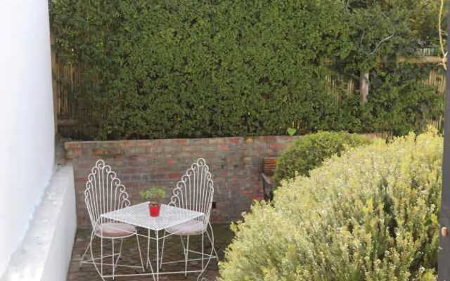 Hillcrest Manor Guesthouse