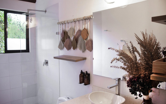 TEVA Glamping & Retreat