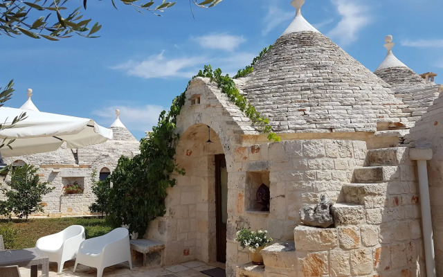 Almapetra Trulli Resort