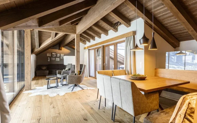 Welcoming Chalet With Balcony
