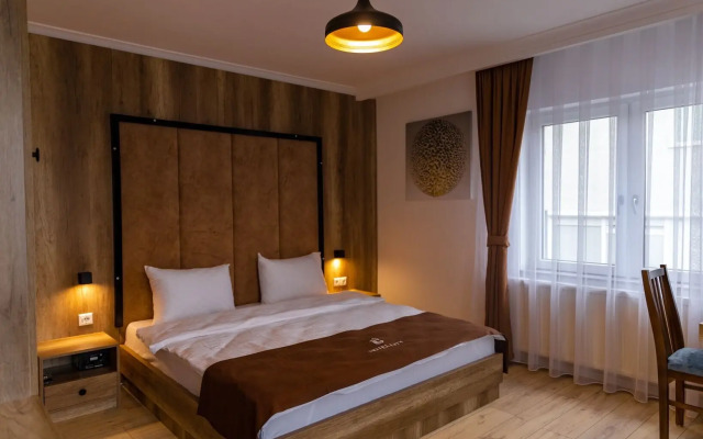 Hotel City