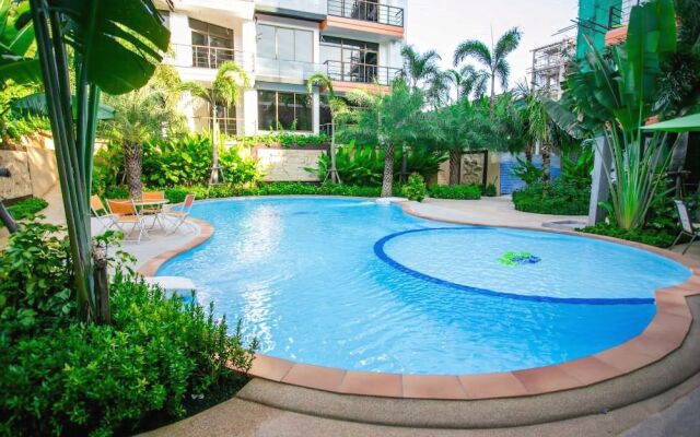 Naiharn Condominium Phuket