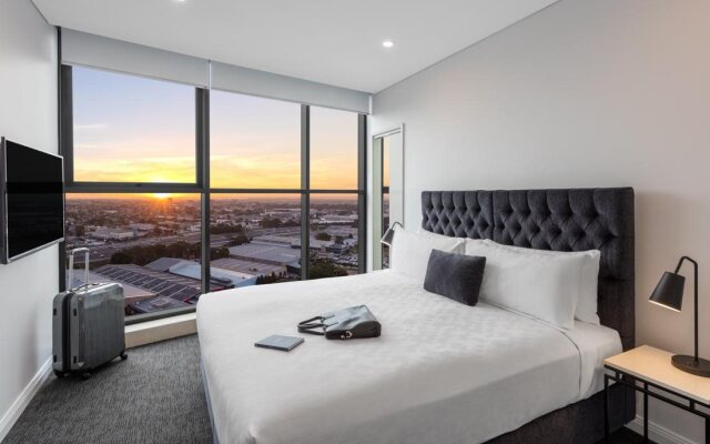 Meriton Suites Carter Street