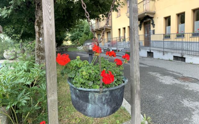 R.T.A. Hotel Monte Rosa