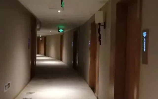 Lax Hotel (Jintang Jinsha Park)