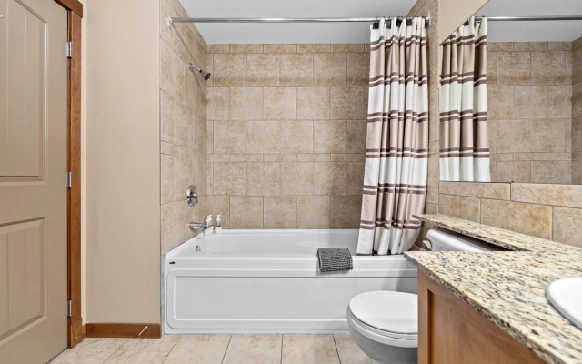 ⭐️ Luxury Mountain View Studio in Canmore ⭐️