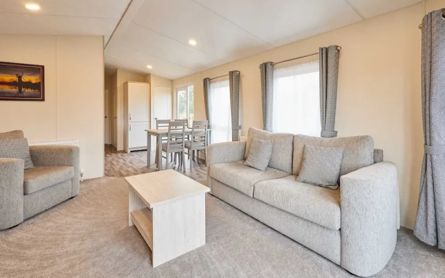 Host Stay Deer View Lodge