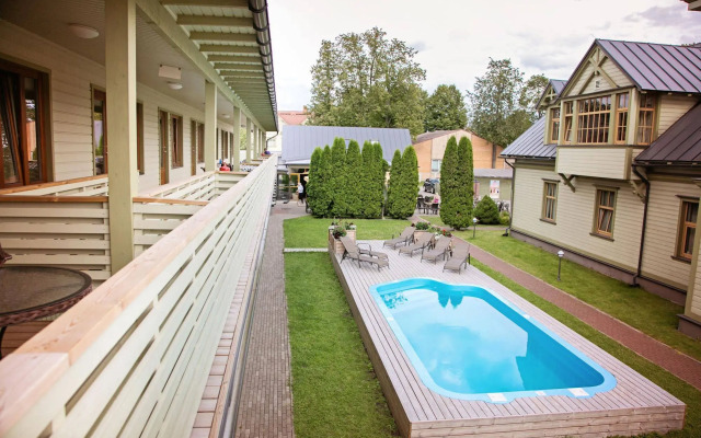 Kurgo Villa Hotel & Restaurant