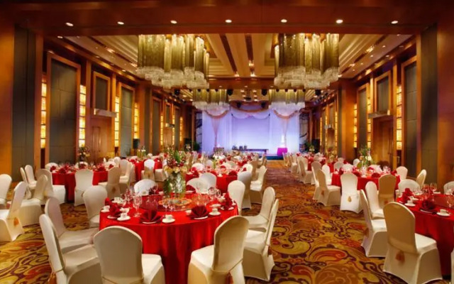 Days Hotel & Suites Xinxing Xian