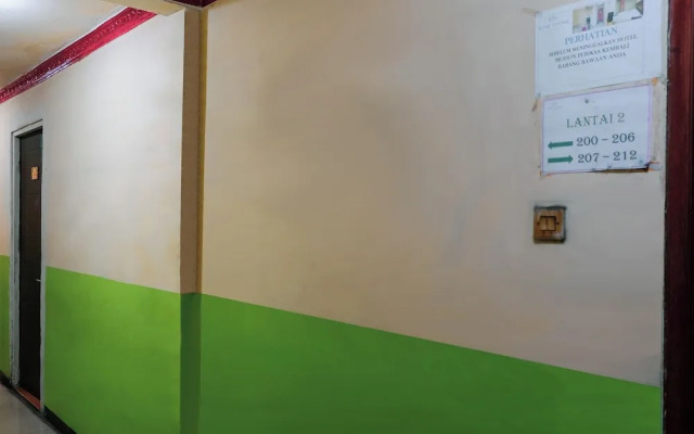 King Stone Hotel by ZUZU