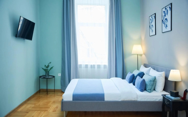 Cozy Apartment in the center, 5mins from Opera