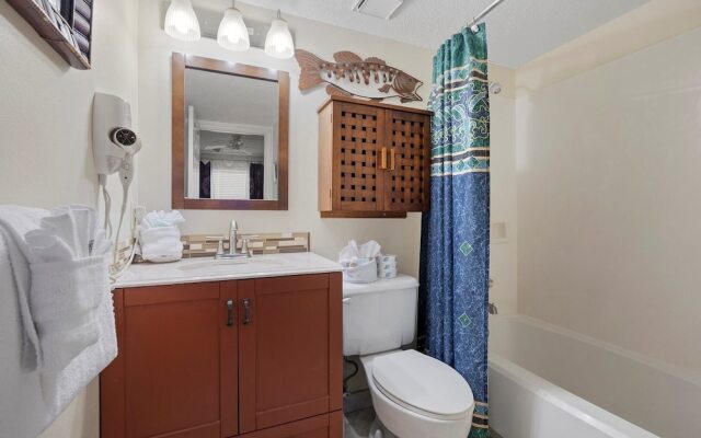 Pelican Beach 1406 1 Bedroom Condo by Pelican Beach Management