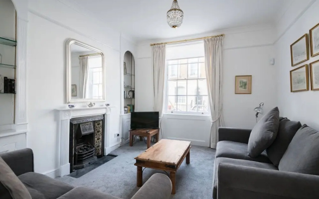 Stylish Sloane Square Home Close to Victoria