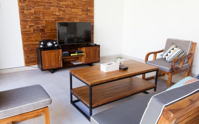 Zen-Tao Villa – Guest Rooms – Kuta