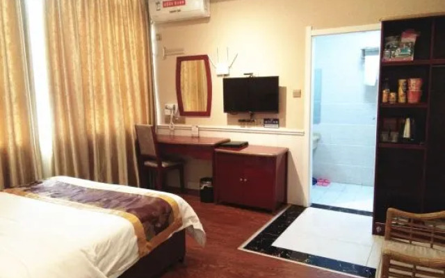 Xingshan Luoma Holiday Hotel