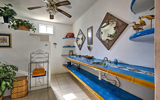 Sayulita Condo: Walk to Beach, Plaza & Dining!