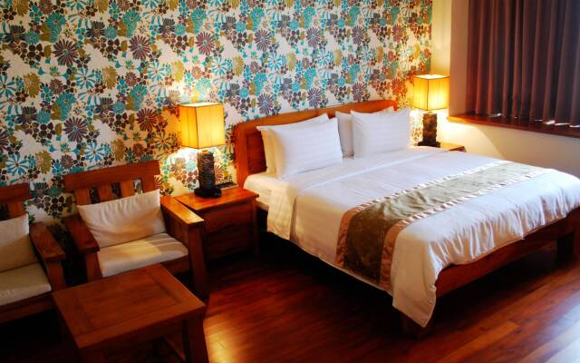 YENTAI Hotel