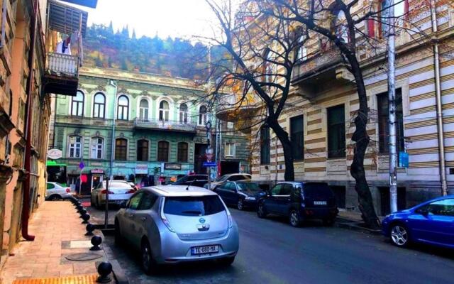 Old Tbilisi N&M