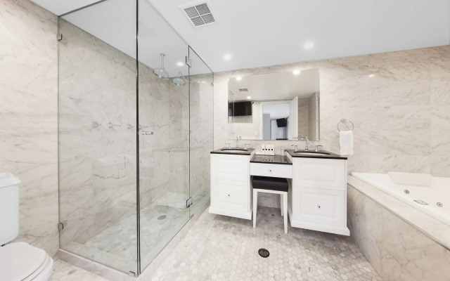 Canberra Rex Hotel and Serviced Apartments