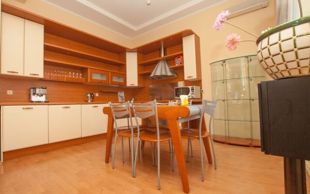 Апартаменты TVST на 1-й Тверской-Ямской 13