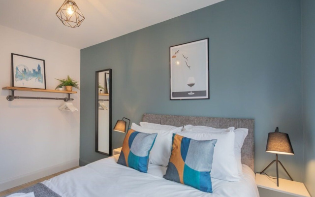 Central Belfast Apartments: 7 Camden Street