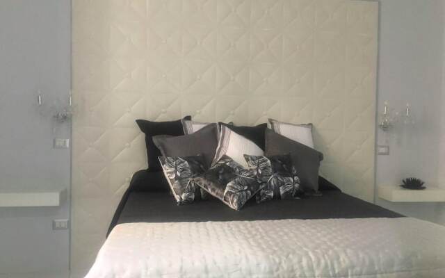 Napoli Central House