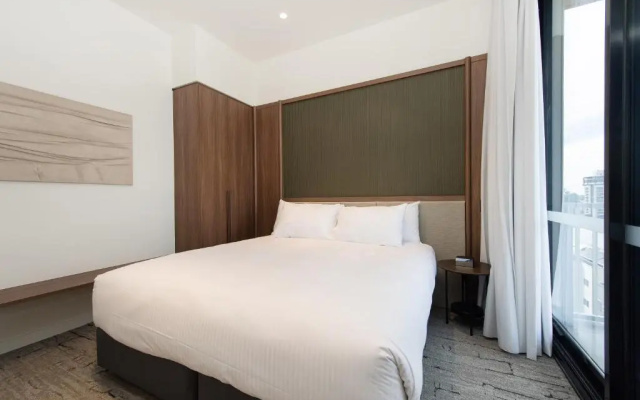 The George – Guest Rooms – Adelaide