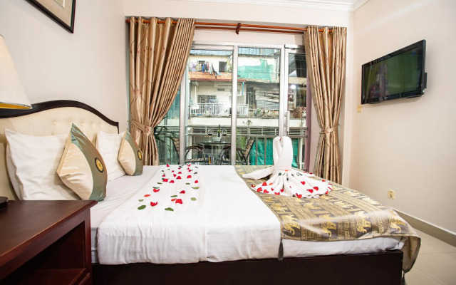 Silver Mounts Hotel