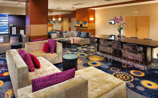 DoubleTree by Hilton Roseville Minneapolis