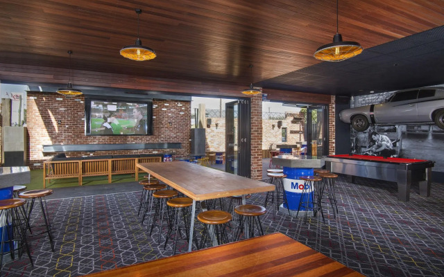 Tonsley Hotel