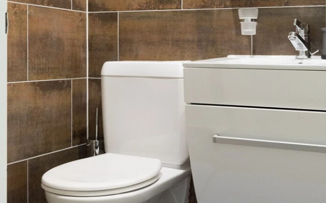 Bright furnished apartment with POCKET WIFI