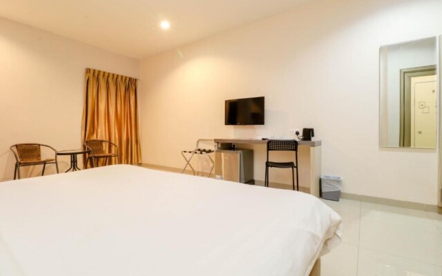 Lovina Inn Hotel Batam