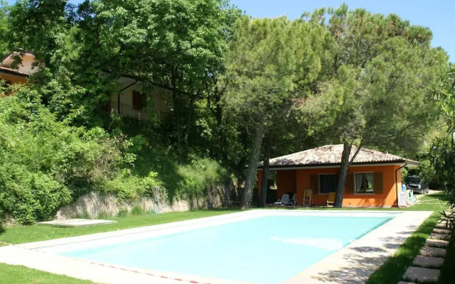 Modern Bungalow in Garda With Pool