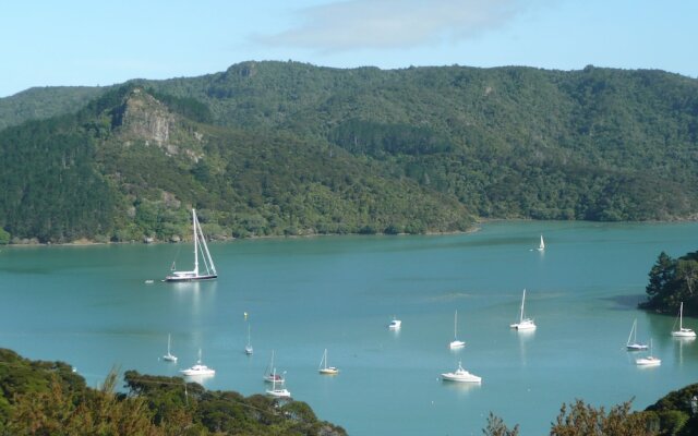 Waimanu Lodge Whangaroa Harbour