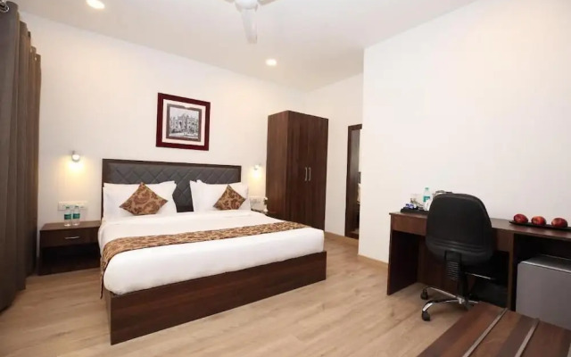 Click Hotel Transport Nagar