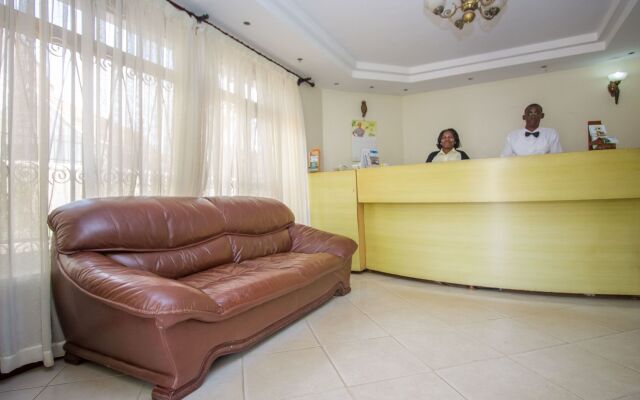 Tiptone Hotel