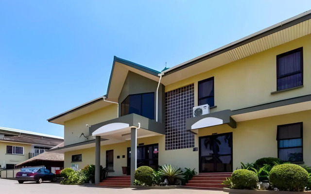 Sunlodge Hotel