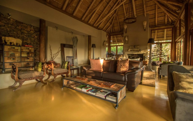 Etali Safari Lodge