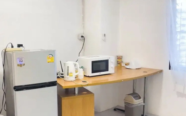 Transit Donmueang Airport Hostel